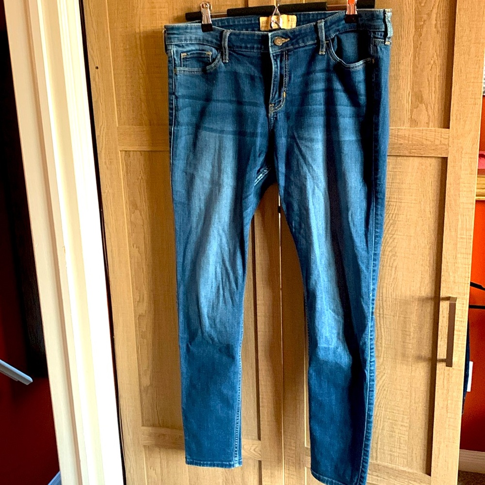 Hollistier Jeans great condition! Size 15R (w32 L30)